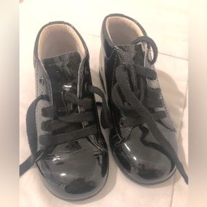 Stride Rite - Black “Elliot” Booties